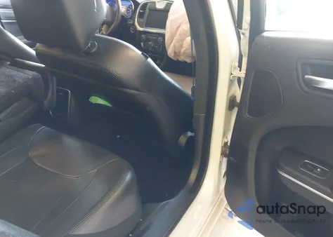 2015 Chrysler 300 Limited from USA, damaged, VIN 2C3CCARG4FH831486